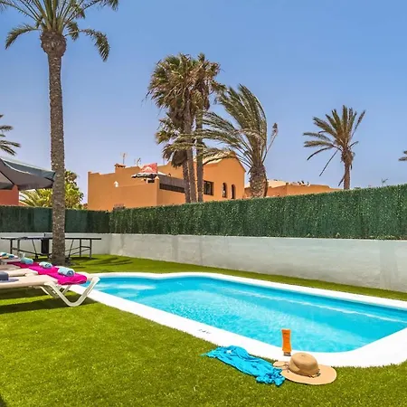 فيلة Oasis By