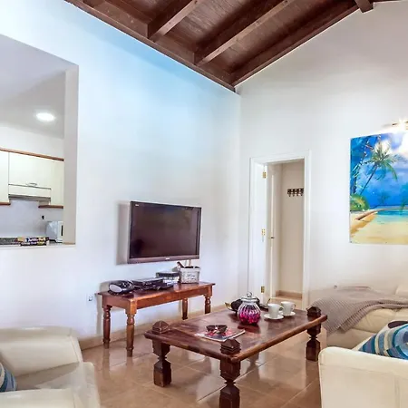 Oasis By كوراليهو